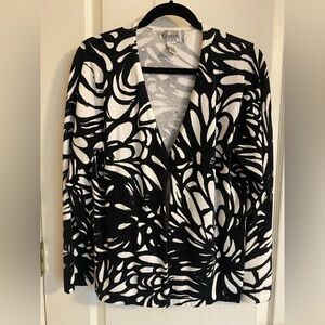 Chico's Gray and White Knit Top